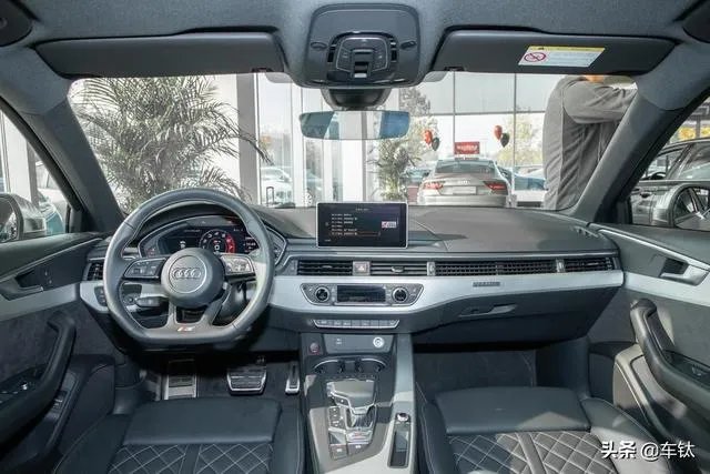 预算50万,宝马X4和3.0T V6全时四驱354马力奥迪S4,怎么选?