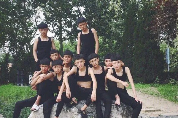 王小源在哪个平台直播 一个被骂最少的网红如今发展也不错