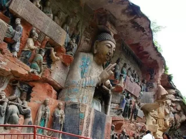 重庆出发3天自驾游攻略求推荐？