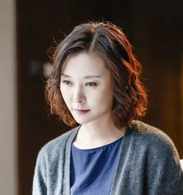 柯蓝做了8年主持人,为何至今无人敢娶?