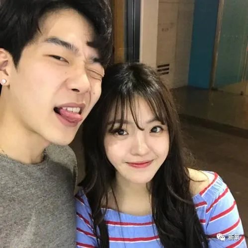 王中磊闺女晒长腿照，娱乐圈大佬们的千金都长什么样？