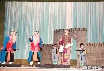 马连良老师和于魁智老师的《空城计》，孰强孰弱？