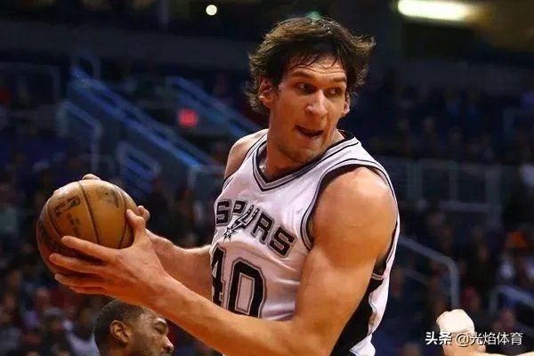 塞尔维亚公布男篮世界杯大名单，网友:美国队怕是要翻船！你认为呢？