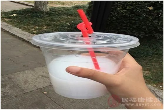 椰子汁的功效有哪些