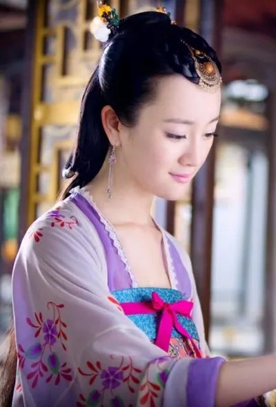 刘雨欣回应张檬道歉事件：“勿扰！”，你怎么看待张檬道歉这件事？