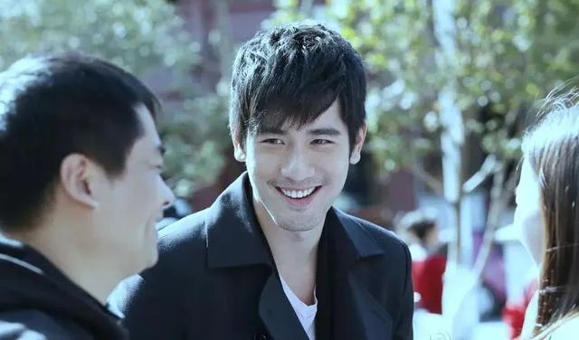 剧版的《何以笙箫默》和《再见王沥川》哪一个更好看呢？