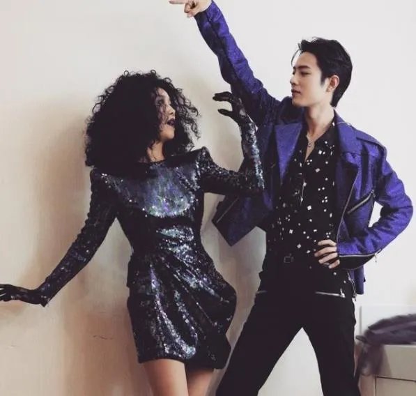 肖战复古disco引爆全场，网友惊呼这男人绝了