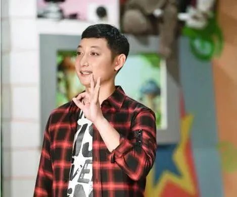 《猎场》罗伊人和于成飞是怎么在一起的? - 芝士回答