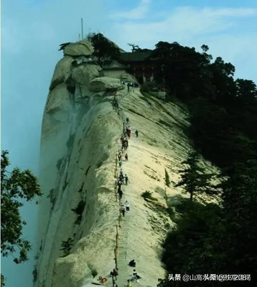 刘昊然邀你去爬平顶山，你会去吗？