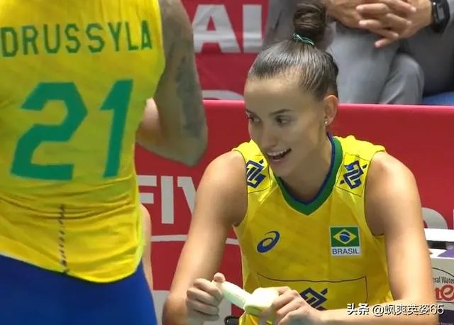 为什么有人说土耳其女排联赛是水平最高的，但土耳其女排并不是很强？