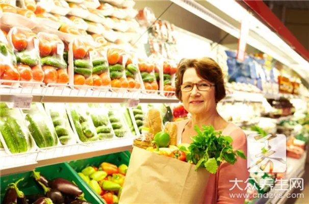  小学生营养午餐食谱图