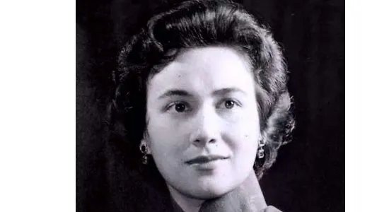 赌王的原配黎婉华的人生些许悲惨，她是否看错了赌王？