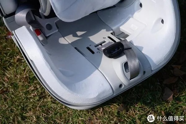 baby first安全座椅材质？