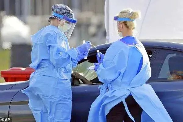 张文宏称目前全球疫情尚未达到高峰,口罩还会涨价吗?