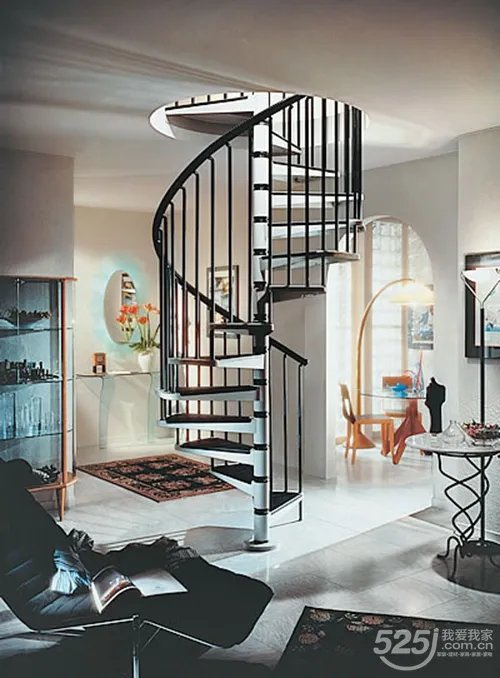 楼梯设计的与挑选