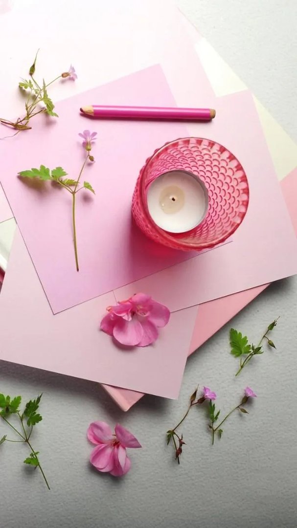 有没有粉色可爱壁纸？