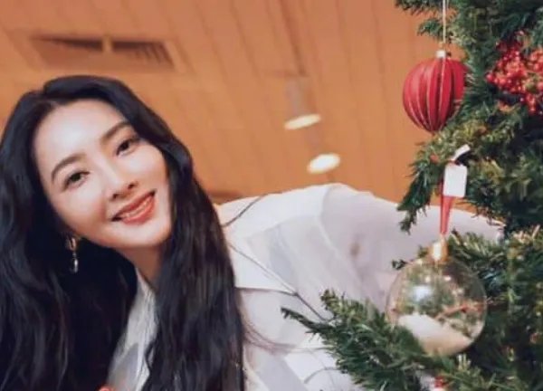 曹格妻子深夜发文疑似与曹格婚变,大家怎么看待二人的婚姻?