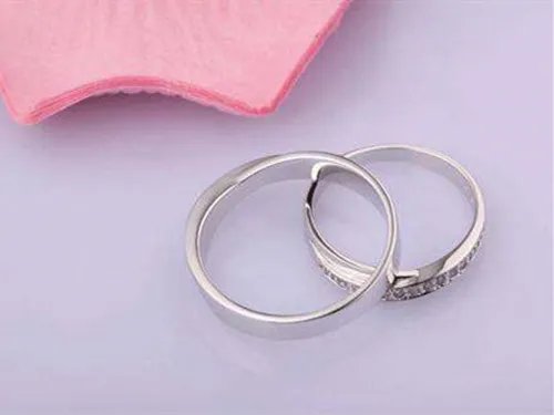 BLOVES婚戒定制中心好吗 结婚戒指怎么挑选