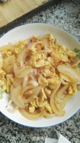 洋葱炒鸡蛋