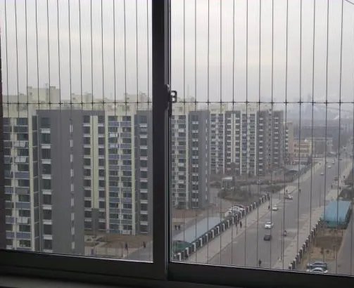 窗户和窗框有缝隙漏风怎么办