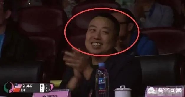 刘诗雯4-0张安,比赛末尾打出了一个小高潮,刘国梁都笑了,发生了什么?