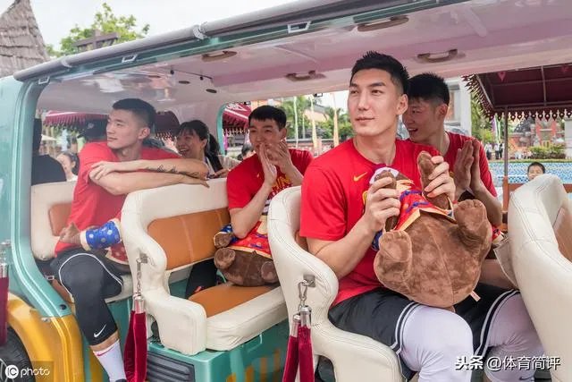 沈梓捷正在回京路上，随着周鹏的因伤退队，他是否有机会入选最终的12人名单？