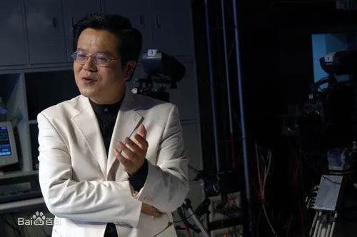 传奇故事的主持人金飞