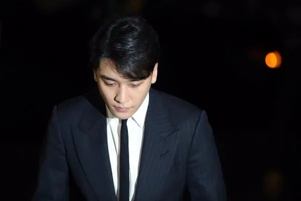 前段时间，李胜利所发生的那个事件，牵扯的人很多，其中牵扯到哪些艺人？