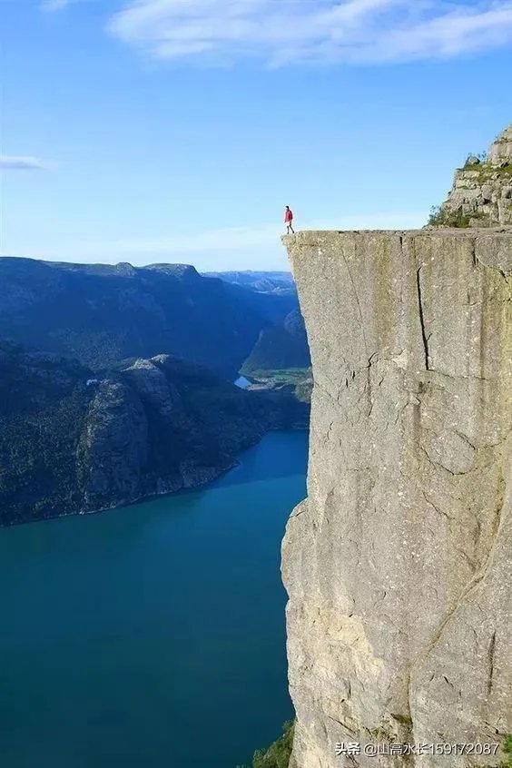 刘昊然邀你去爬平顶山，你会去吗？