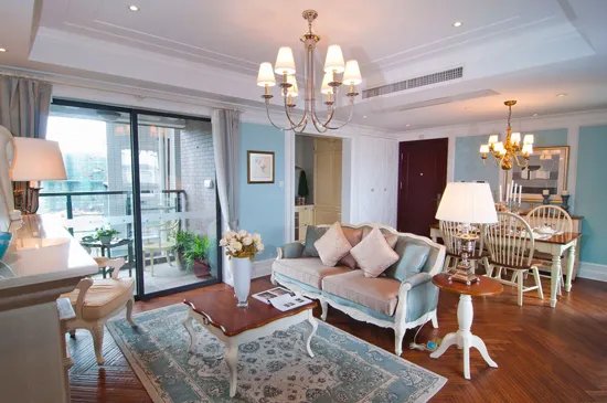 家用中央空调的优点和缺点 与传统空调大比拼