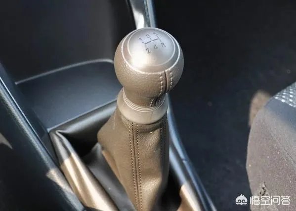 一般多少转速换挡?