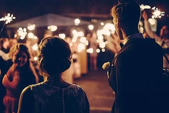 酒桌上的开场三句话记住不要说 男方父亲定婚宴开场白