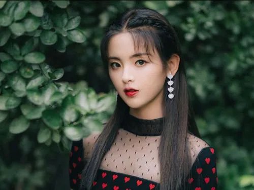 杨超越怒斥造型被提前曝光,造型被提前曝光会有哪些影响?