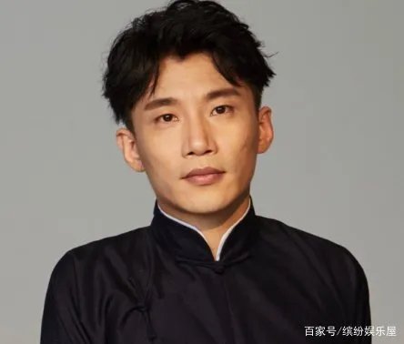 王鸥被小鲜肉探班，两人酒店过夜后挽手出门，是恋情曝光了吗？