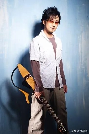 为什么《我是歌手》、《中国好声音》都将周传雄拒于门外？