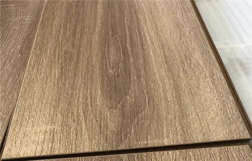 强化地板和复合地板的区别是什么