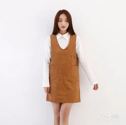 背心式连衣裙搭配