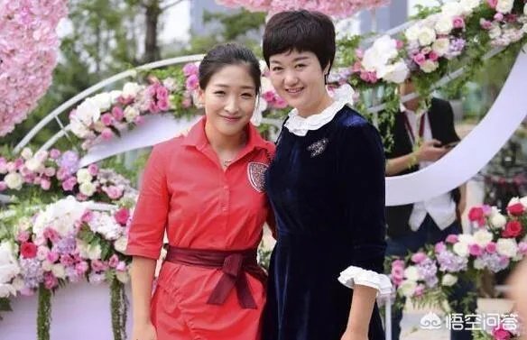 丁宁和刘诗雯都是国乒主力和颜值担当,作为球迷你更喜欢谁呢?