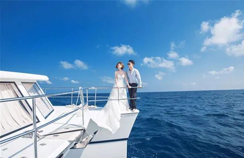 婚纱照造型应该怎么摆  经典婚纱造型技巧推荐