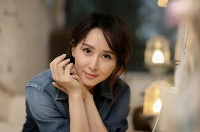 袁姗姗分享姐姐幕后淤青腿，你觉得姐姐们身上有哪些精神值得学习?