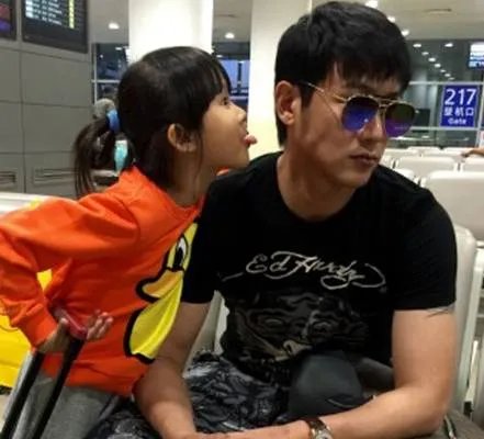 对生完孩子的昆凌,周杰伦半夜说了这样一句话....