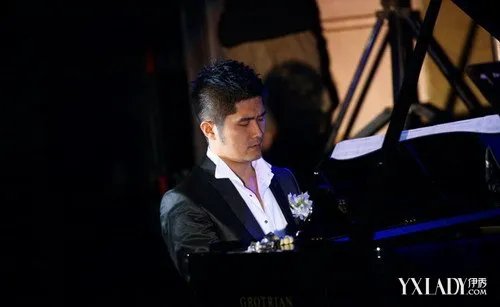 潘长江的女婿是谁被曝身家已达1.35亿美元