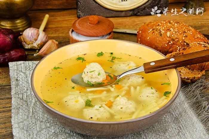 纪梵希新版禁忌之吻色号试色 纪梵希禁忌之吻16号好用吗