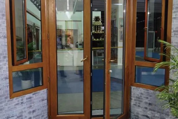 窗框固定件固定规范是什么