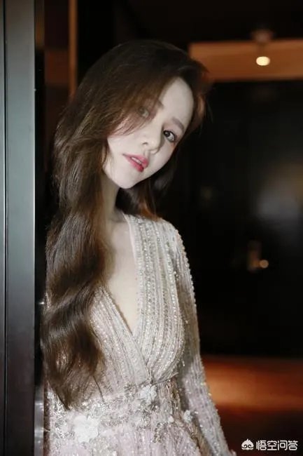 看完《追龙2》大家对片中女主兔兔的扮演者邱意浓感觉如何？