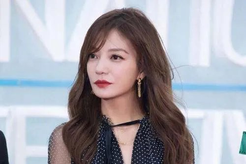 迅速否认离婚，赵薇为什么这么急？