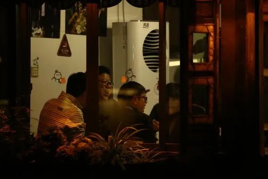 这次互联网大会的饭局，丁磊请客的宁波海鲜有哪些？