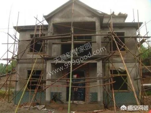 在农村盖占地90平米，二层小楼该怎么设计？