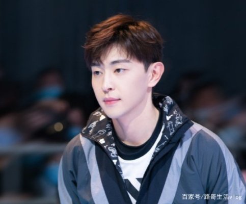 邓伦的女朋友是谁?