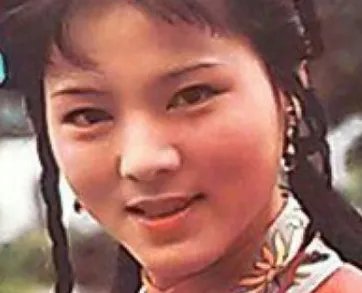 贾宝玉对袭人是什么样的感情？为何那么依恋她